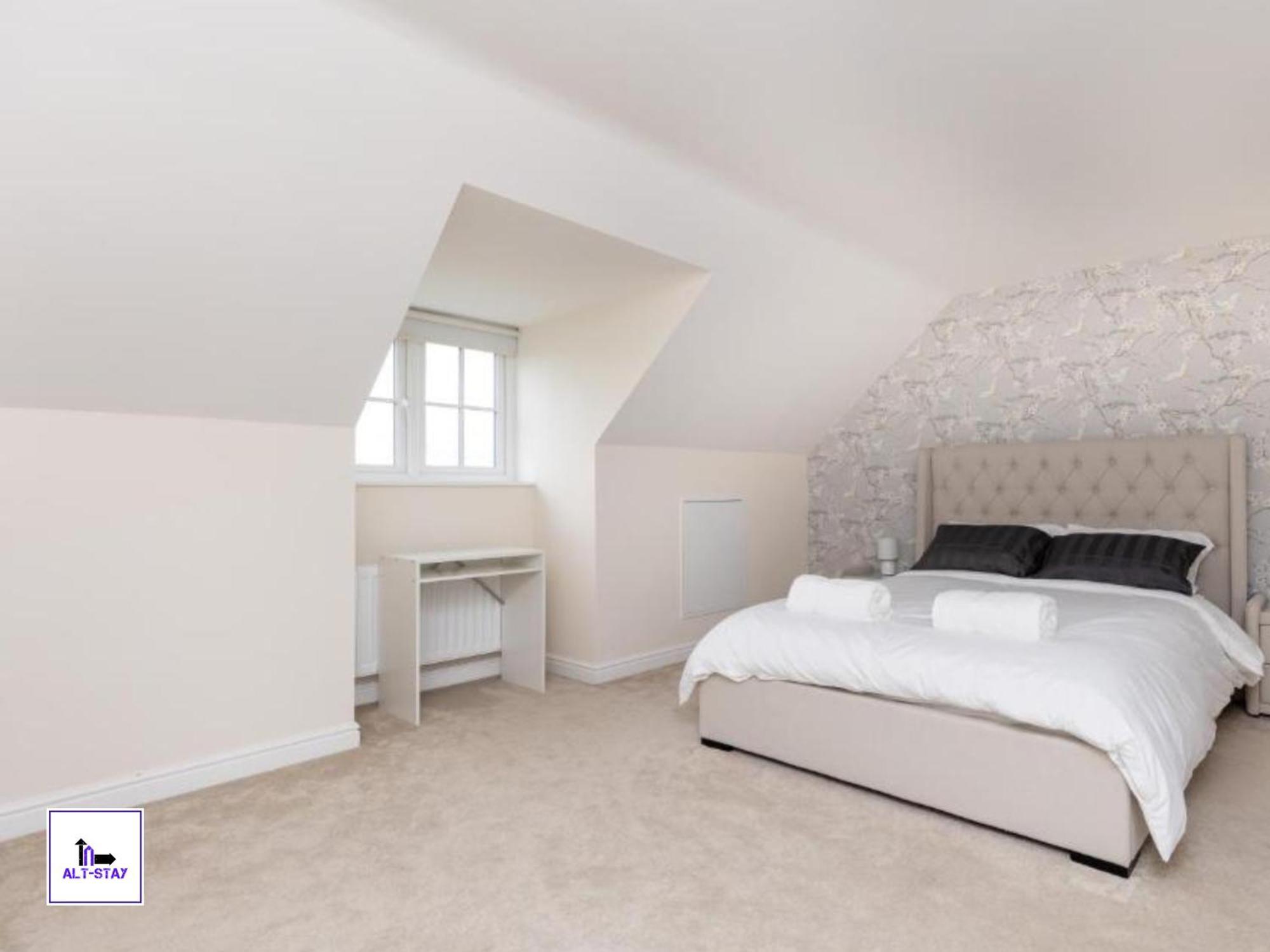 Alt-Stay Accommodation, City Fields - 4 Bed 3 Bath - Contractors & Long Stays Wakefield Dış mekan fotoğraf