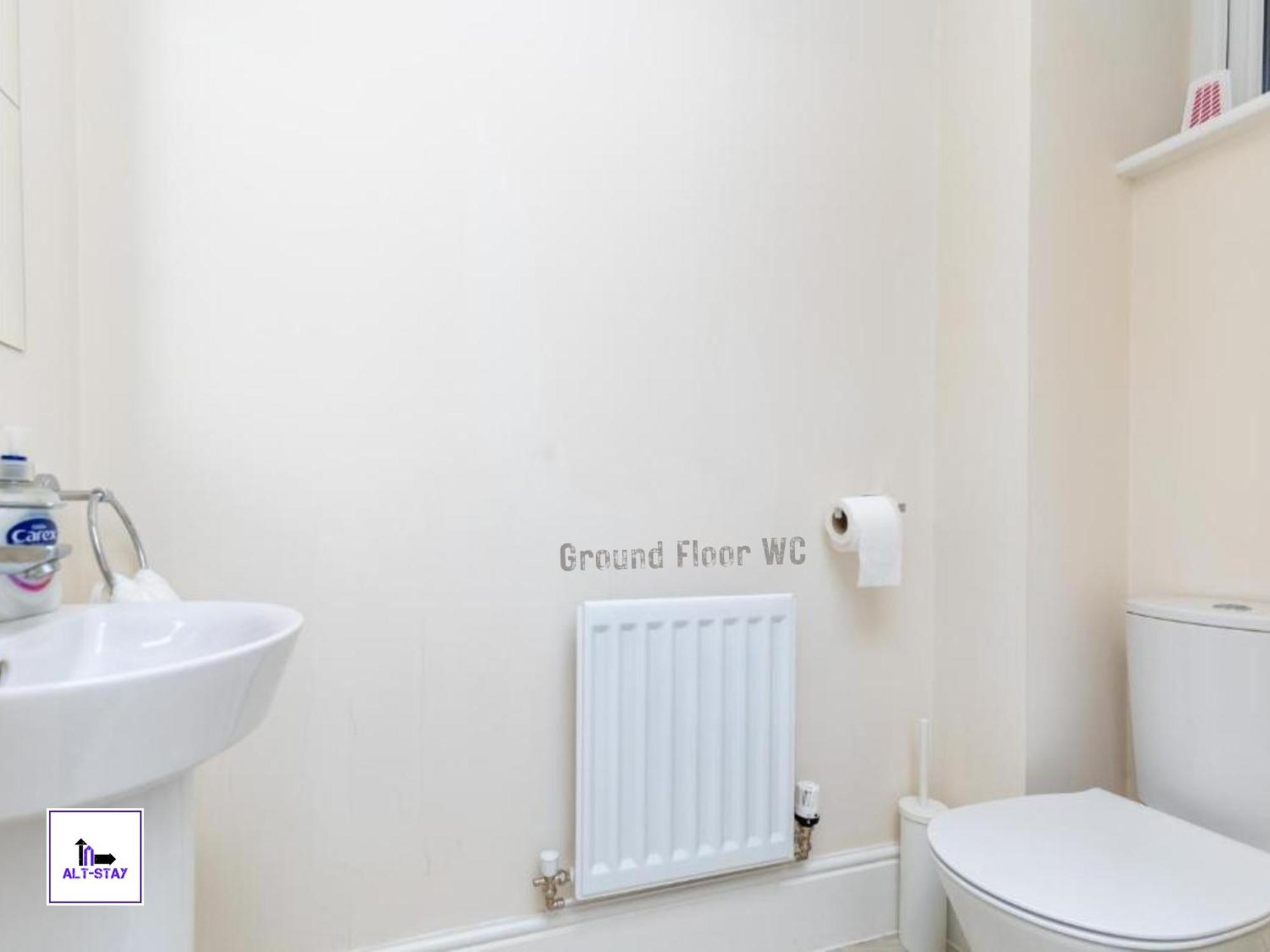 Alt-Stay Accommodation, City Fields - 4 Bed 3 Bath - Contractors & Long Stays Wakefield Dış mekan fotoğraf